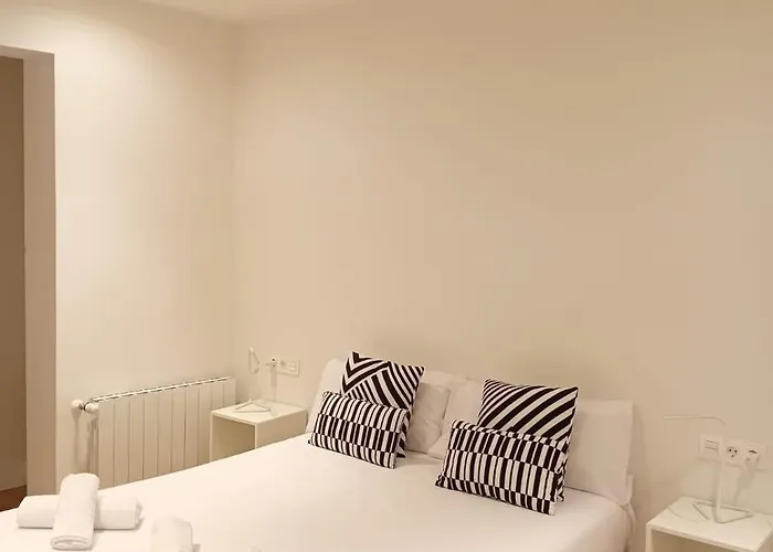 Vt Reformado Con Encanto En Castanos بلباو