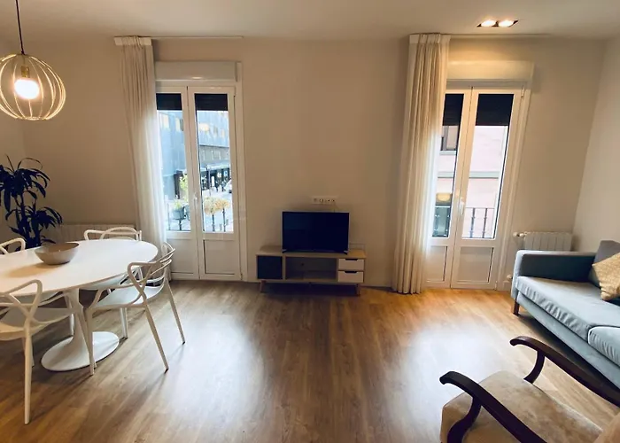 Vt Reformado Con Encanto En Castanos * بلباو